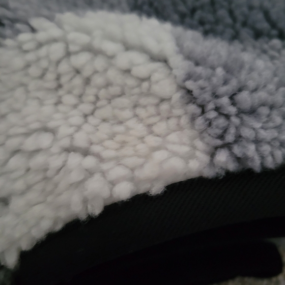 Nike Sherpa 1/4 zip pullover NWT - Picture 3 of 7